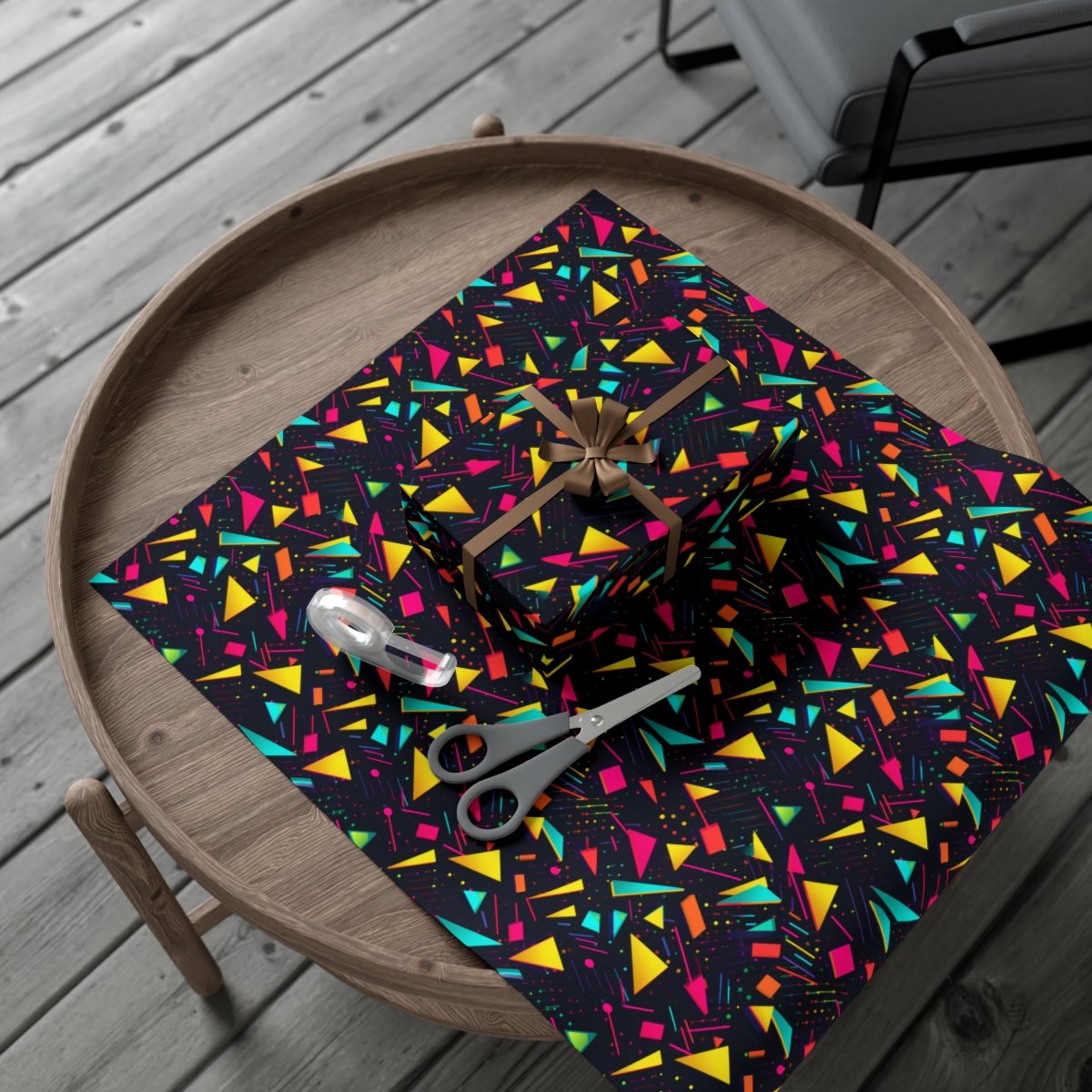 82082 80s Gift Wrap - Image 1